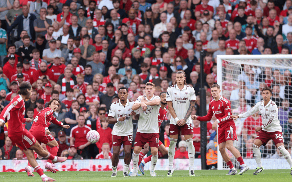 德转列瑞士球员历史身价前10：扎卡5000万欧第1，阿坎吉第2（德转发布瑞士球员历史身价前十榜：扎卡以5000万欧居首，阿坎吉位列第二）