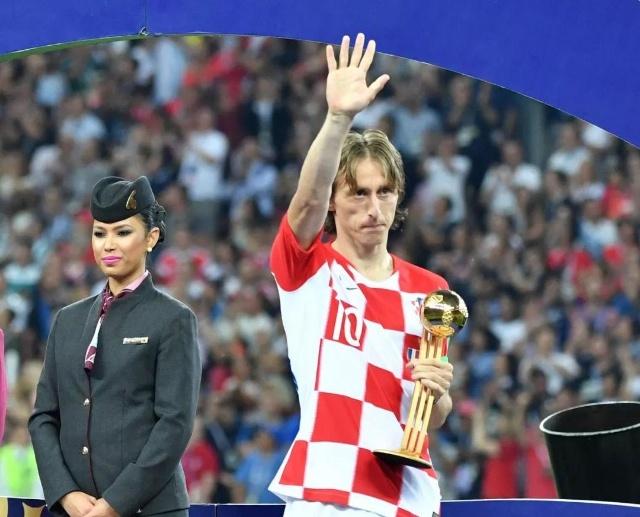 孔帕尼：我们不能变得傲慢，必须学会珍惜这些艰难的胜利（孔帕尼：拒绝傲慢，珍视来之不易的每一次胜利）