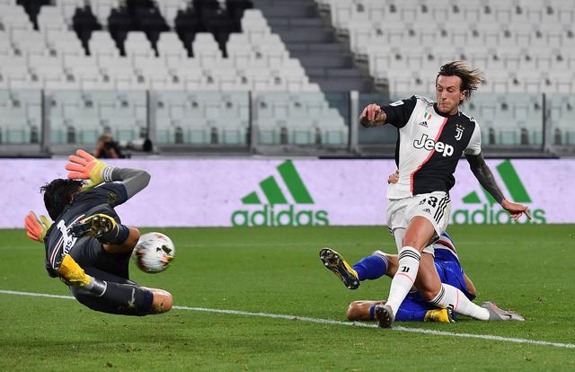 每体：弗里克希望佩德里尽快复出，但医疗团队持保守态度（每体：弗里克盼佩德里早日回归，医疗团队主张保守）