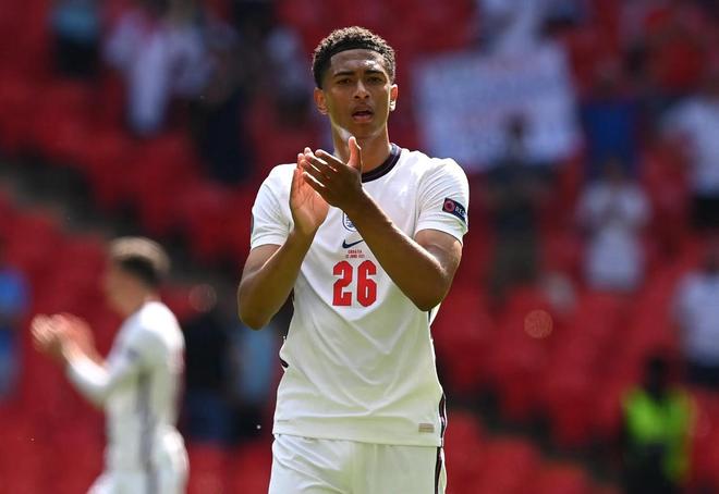 莫雷托：那不勒斯想在冬窗从罗马引进洛伦佐-佩莱格里尼（莫雷托称那不勒斯有意在冬窗从罗马签下洛伦佐-佩莱格里尼）