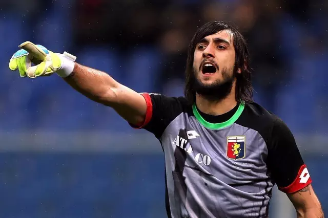 BBC：梅努薪资较低，曼联清楚若让他离队得花更多钱引援（BBC：梅努收入不高，曼联清楚放走他将付出更高引援成本）