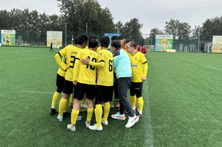 萨拉赫公开指责利物浦，沙特联赛探讨冬窗引进（萨拉赫公开批评利物浦，沙特联赛酝酿冬窗引进）