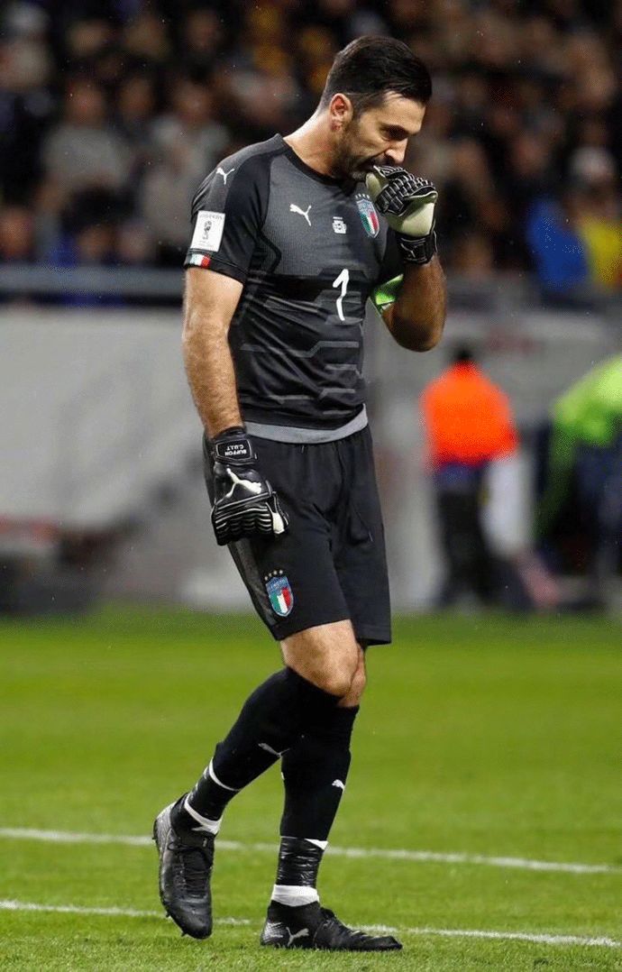 孔蒂：从赛季开始我们就一直在追赶，缺兵少将的情况太多了（孔蒂：自赛季开打一路苦追，阵容不整与人员短缺屡屡发生）