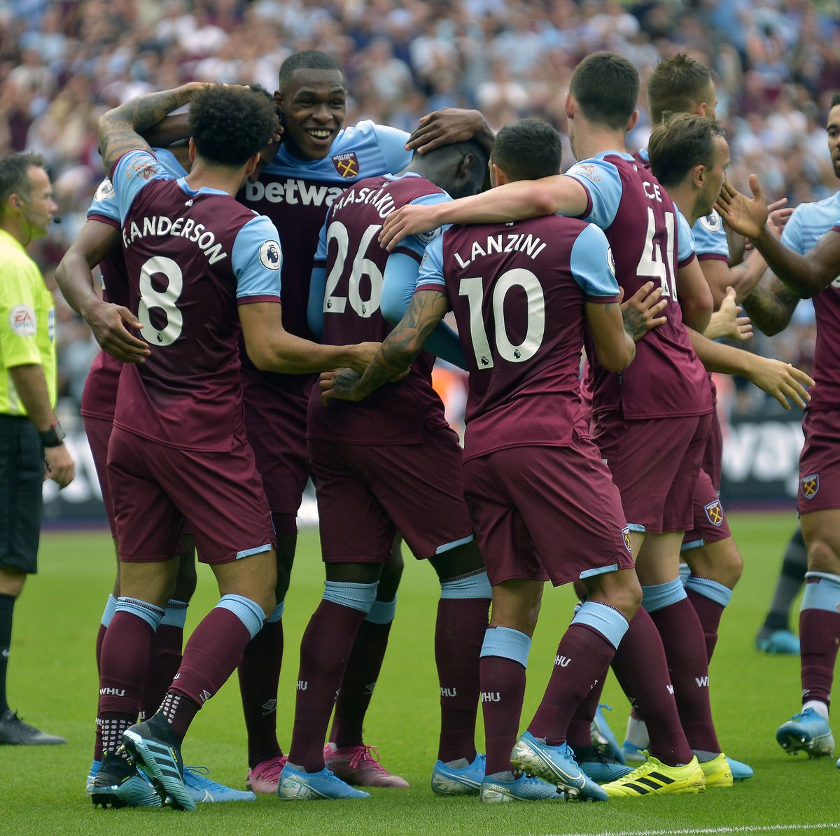 【欧冠】——心疼阿隆索，哪里都是曼城（欧冠：阿隆索无奈，曼城无处不在）